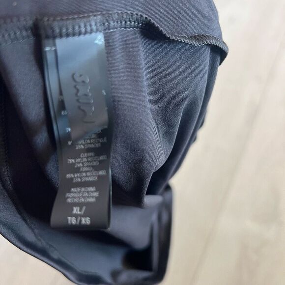 Skims women’s 2ps swimsuit size XL - Picture 7 of 8